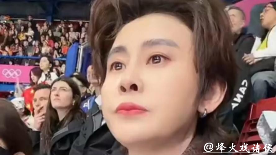 中国短道混接无缘奖牌,王濛现场观赛快哭了,语带哽咽眼眶含泪 中国短道混接无缘奖牌,王濛现场观赛快哭了,语带哽咽眼眶含泪