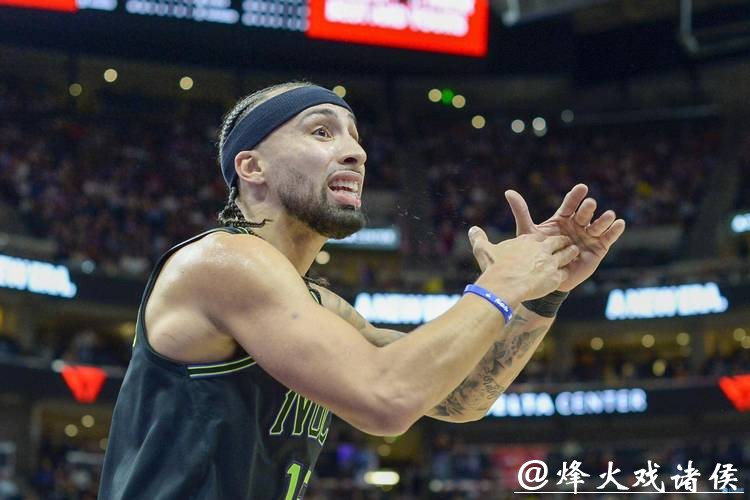 官宣:鹈鹕提前续约阿尔瓦拉多 新合同2年900万