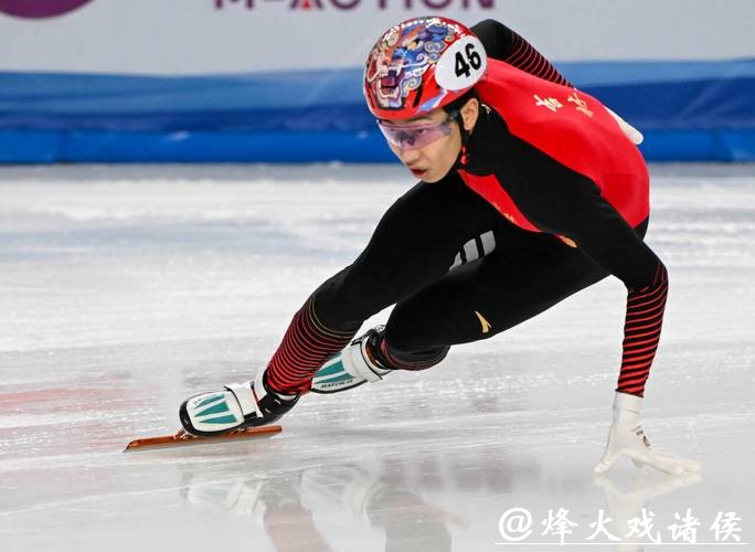 孙龙：短道速滑偶然性大 希望接下来我们发挥更沉稳